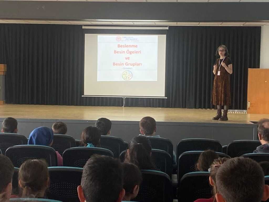 Obeziteye Karşı Rize’de Sağlıklı Yaşam Çağrısı 007