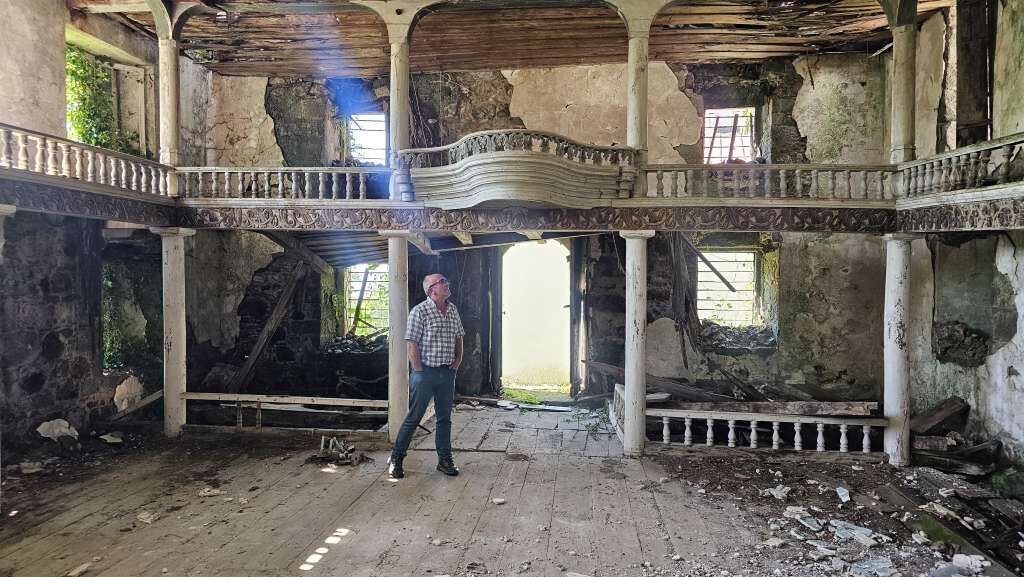Esenkıyı Camii 001