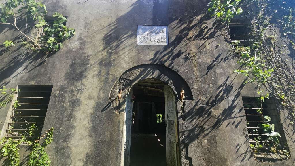 Esenkıyı Camii 006