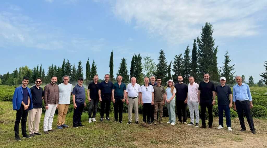 Rize Ticaret Borsası Heyetinden Azerbaycan’a Çay Çıkarması 001