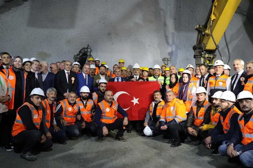 Çamlıhemşin Tüneli 007