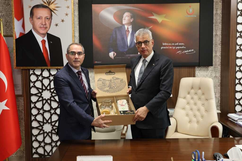👉 Kemal Memişoğlu Rize’de Sağlık Yatırımlarını İnceledi 015