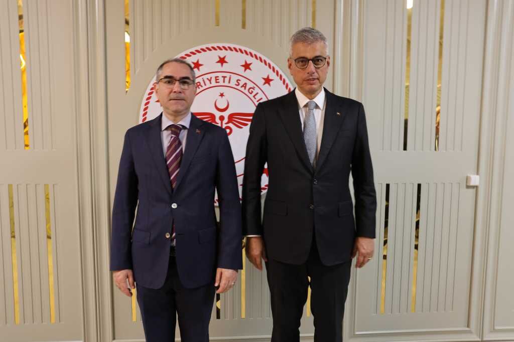 👉 Kemal Memişoğlu Rize’de Sağlık Yatırımlarını İnceledi 018