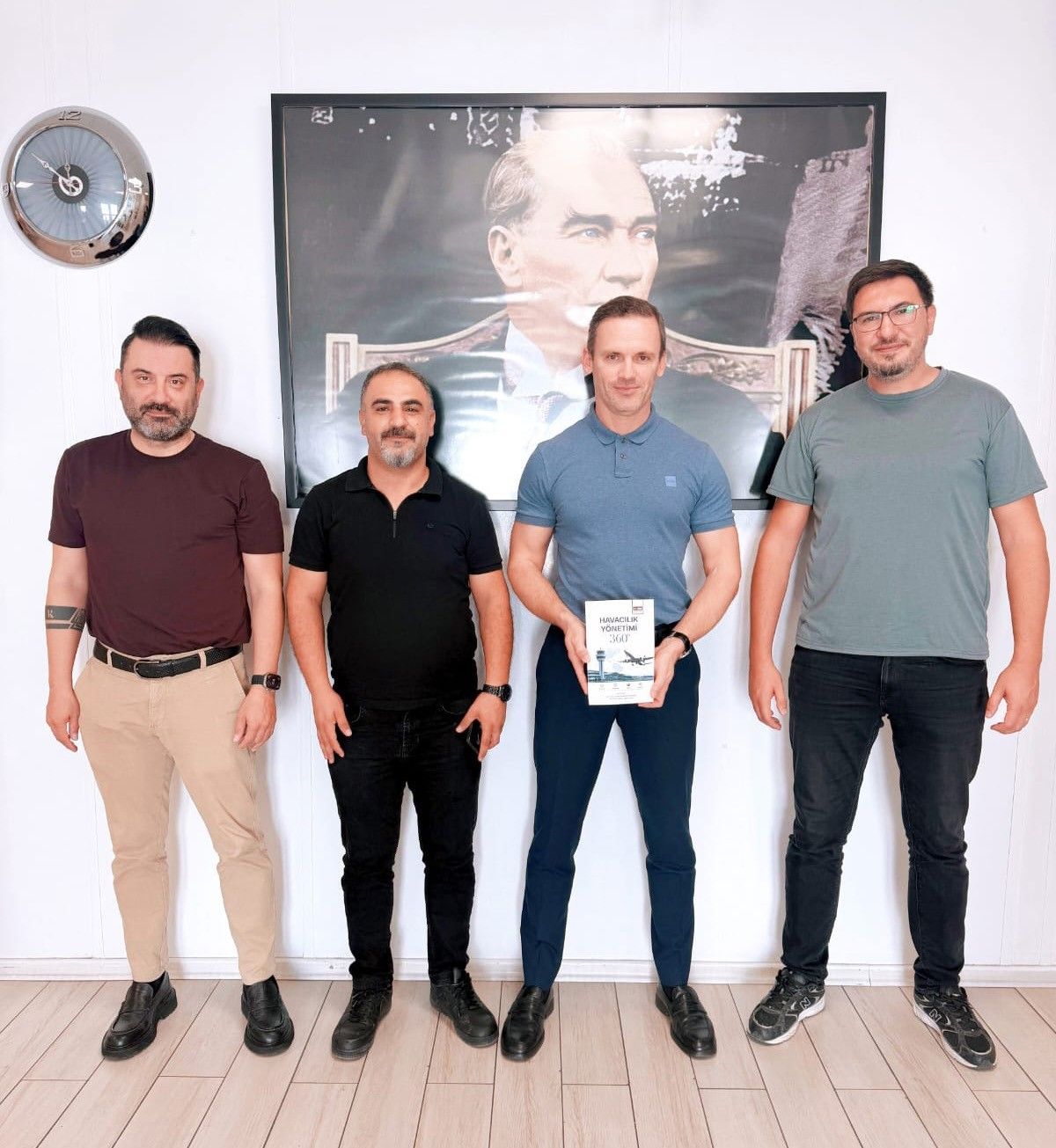 ALKÜ'lü akademisyenler havacılığı kitaba taşıdı