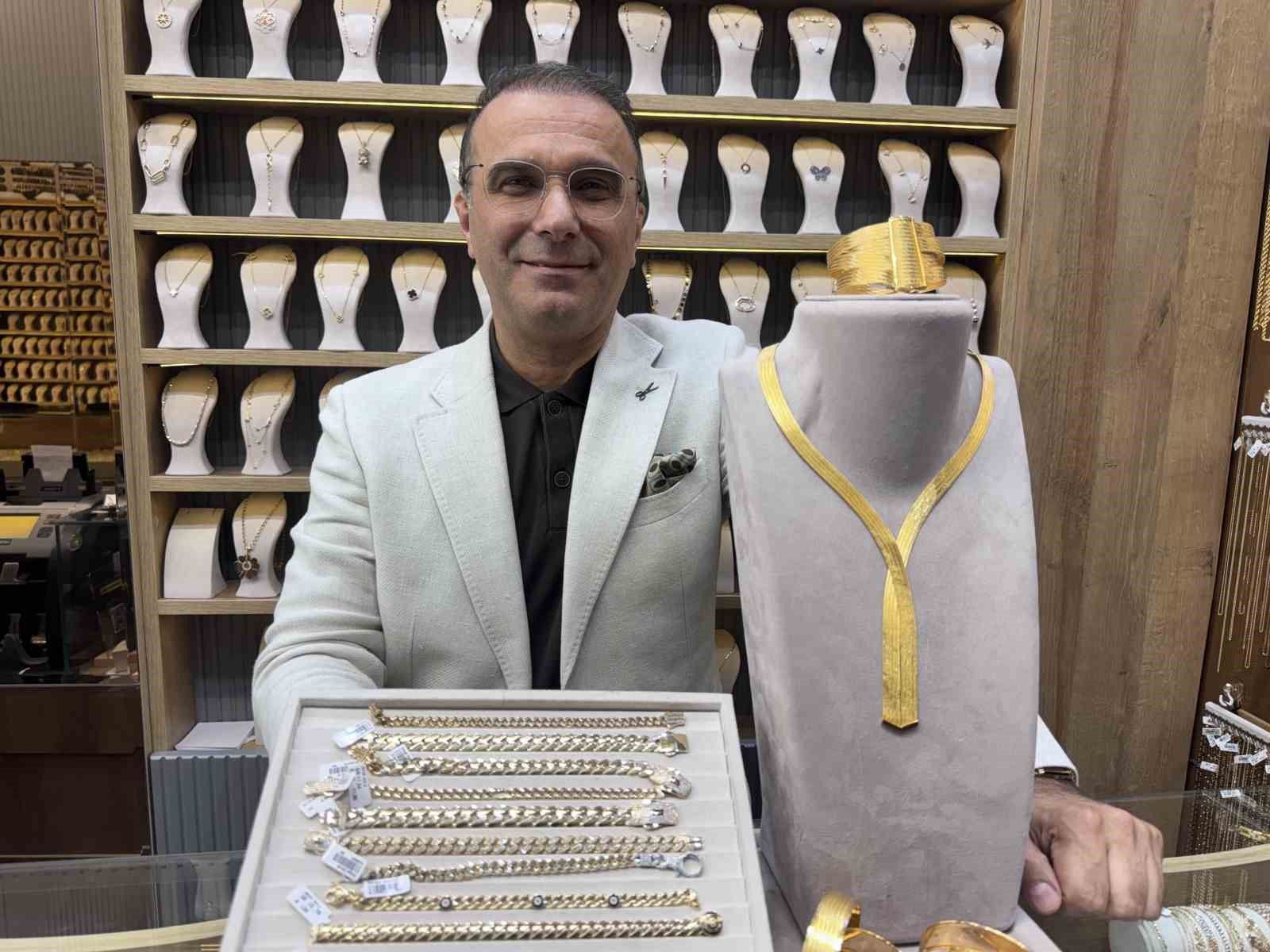 Altında yılın modası 'gurmet' bileklik