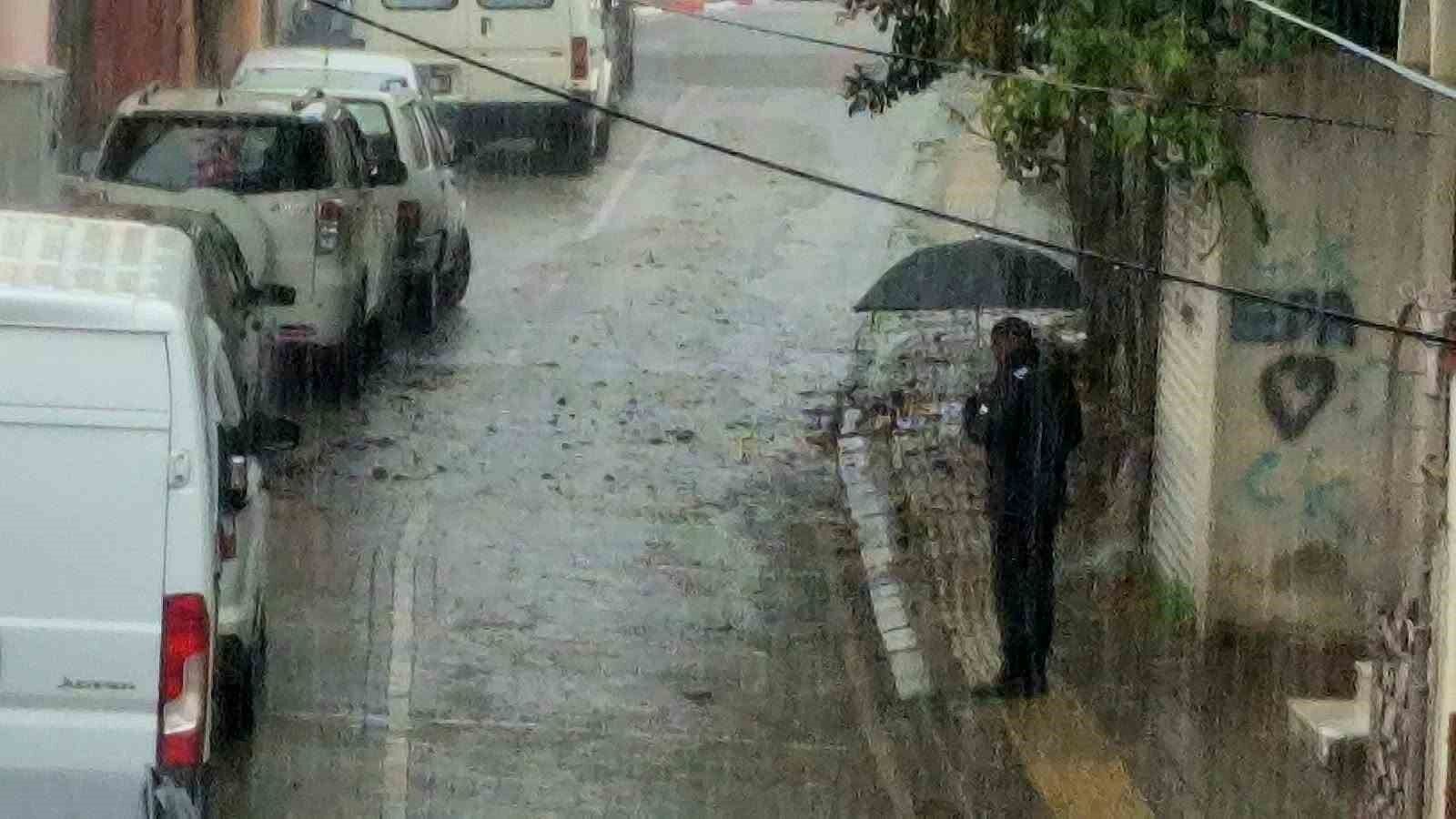 Bartın'da beklenen yağış başladı