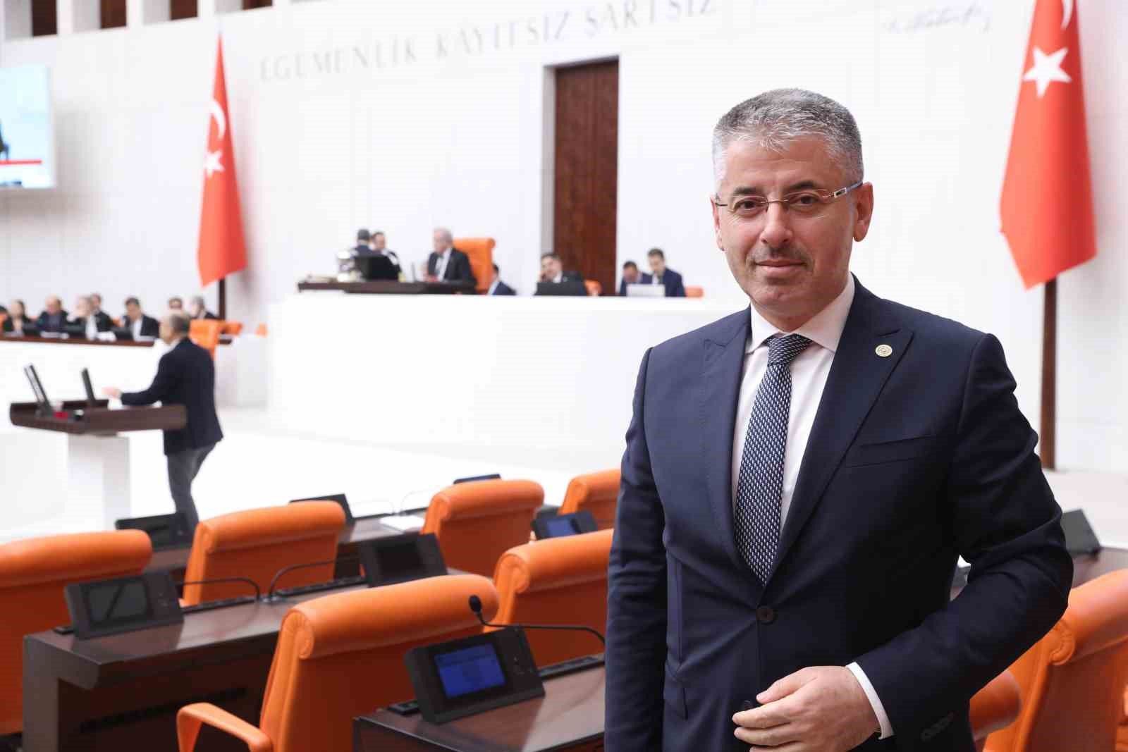 Çopuroğlu'ndan 'fon' açıklaması: 'Devletin değirmeni yavaş döner ama ince öğütür'