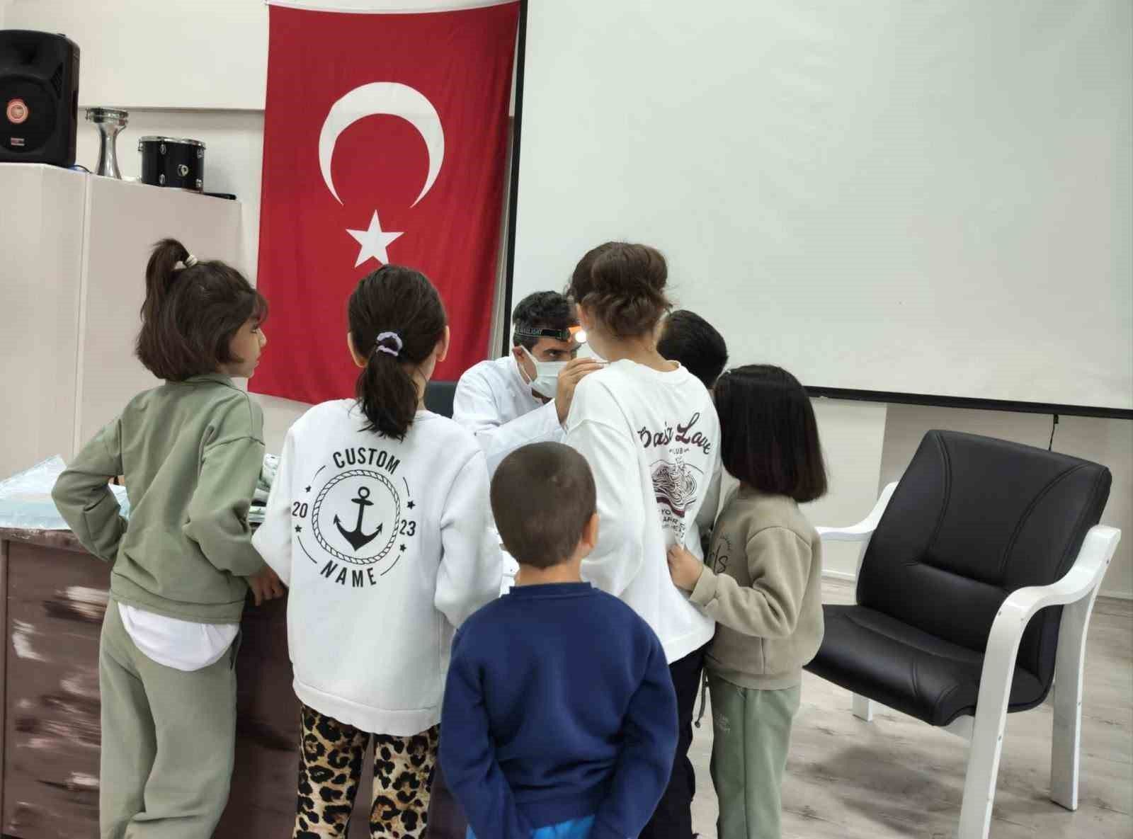 Elazığ'da çocuk evleri sitesinde kalan çocuklara ağız ve diş sağlığı taraması