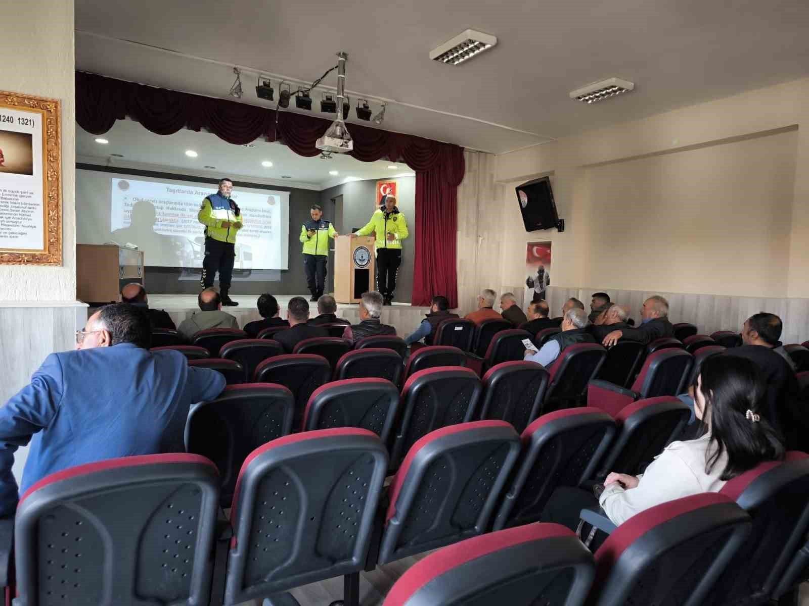Tomarza'da taşımalı eğitim servis şoförlerine öğrenci güvenliği eğitimi